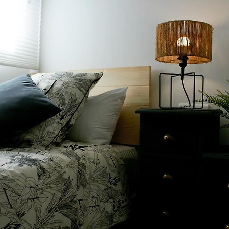 Lunaroom Center & Quiet Guesthouse Малага Стая снимка