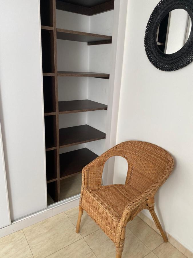 Lunaroom Center & Quiet Guesthouse Малага Екстериор снимка